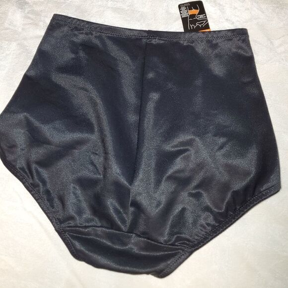 Maidenform Ultra Firm Shaping Brief - Picture 5 of 8